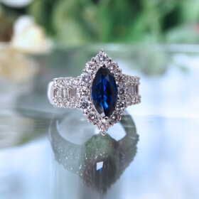 PT サファイア（スリランカ産・ロイヤルブルー）リング2.14ct/D