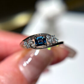 ブルースピネルリング(ソ付)K18 10号 germinating blue spinel ring