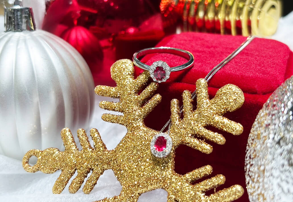 2025クリスマス2点セット＿ルビーピジョンブラッド、ノーヒートリング・ネックレス