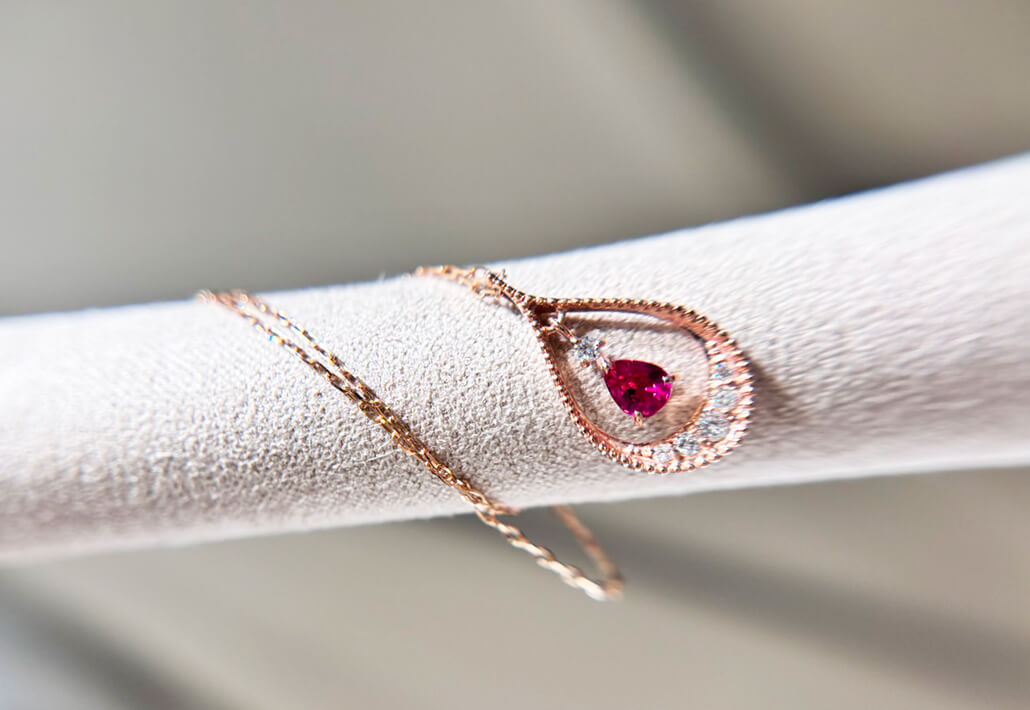 ルビー0.205ctプチネックレス