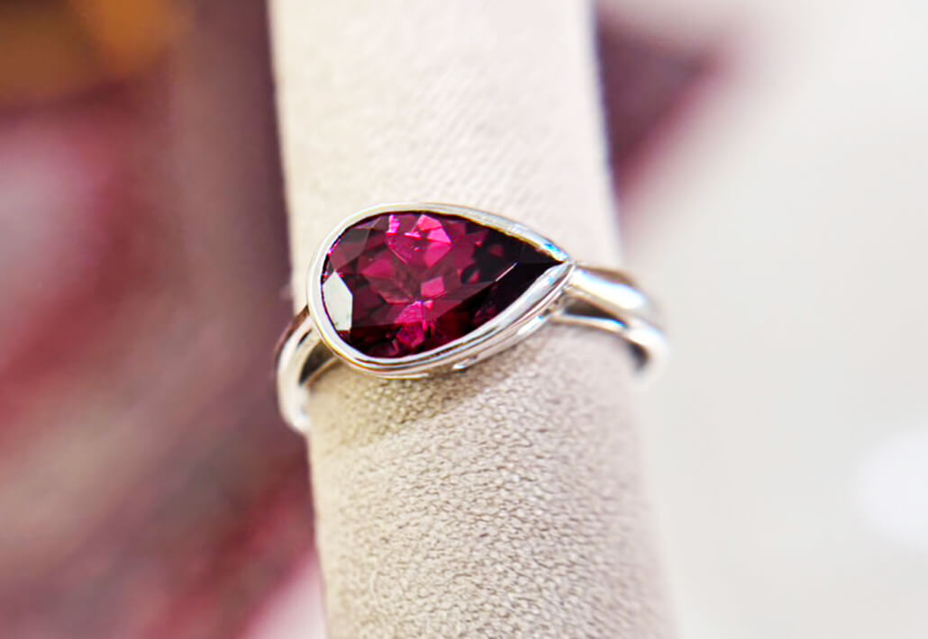 ロードライトガーネット2.189ctリング