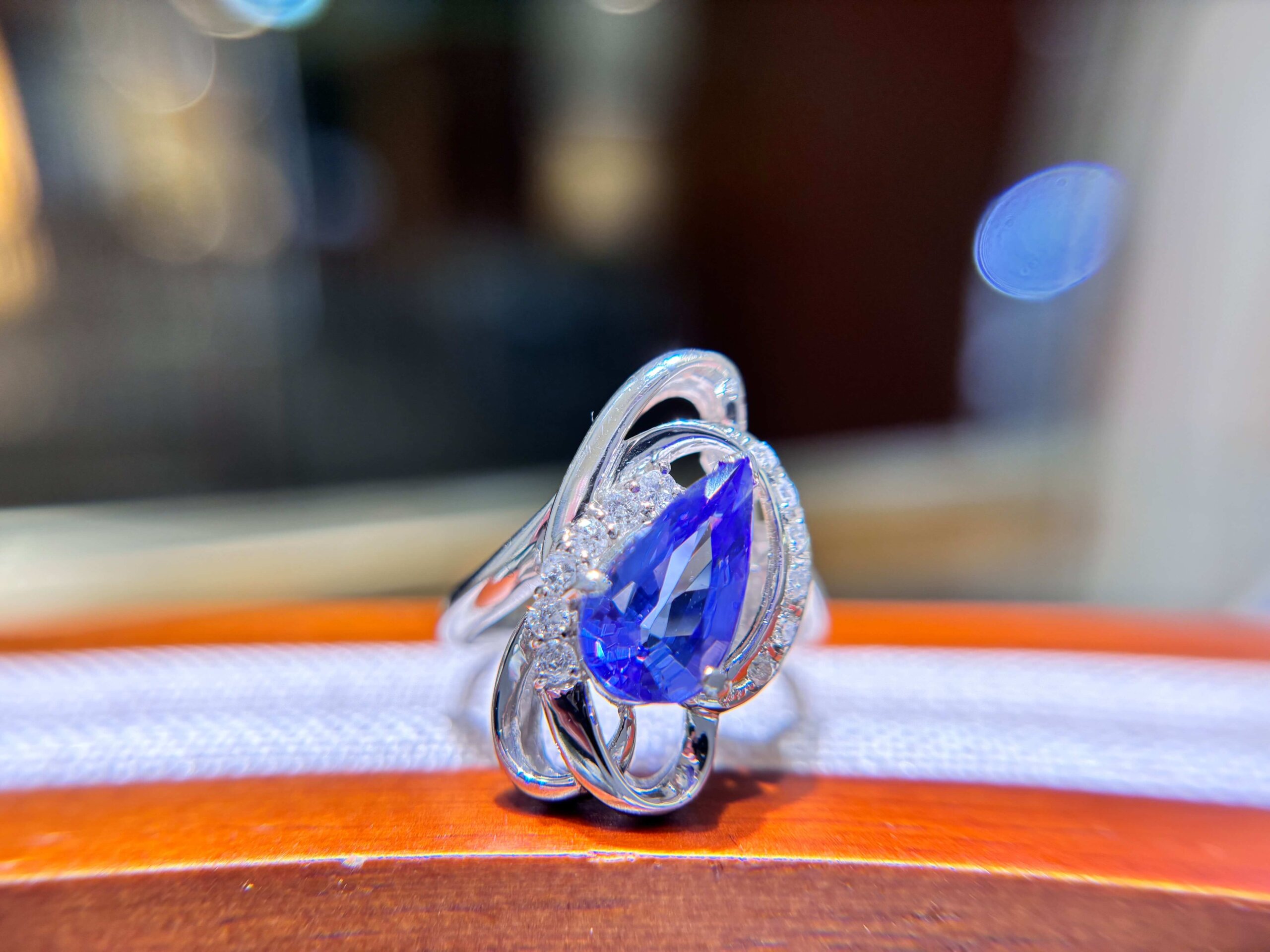 美品『USED』K18WG ピンクサファイア 1.43ct 0.25ct 蝶 リング 指輪 9 